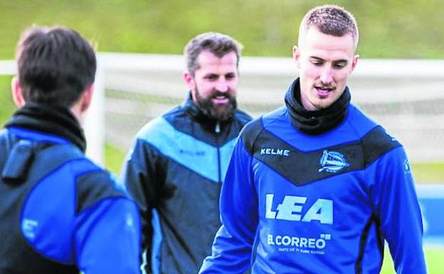 El Alavés se mantiene inmune a la tormenta