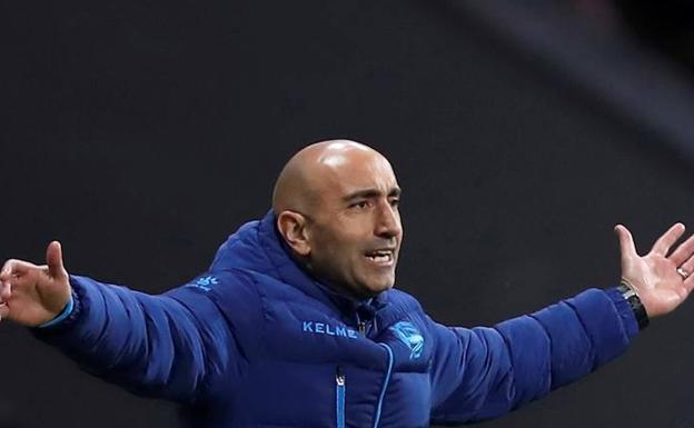 Abelardo, en un partido reciente. /Javier Lizón