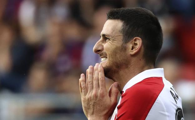 Aduriz ha evolucinado bastante bien de sus problemas de lumbalgia.