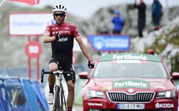 Contador celebra la victoria.