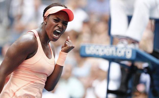 Sloane Stephens celebra un punto clave.