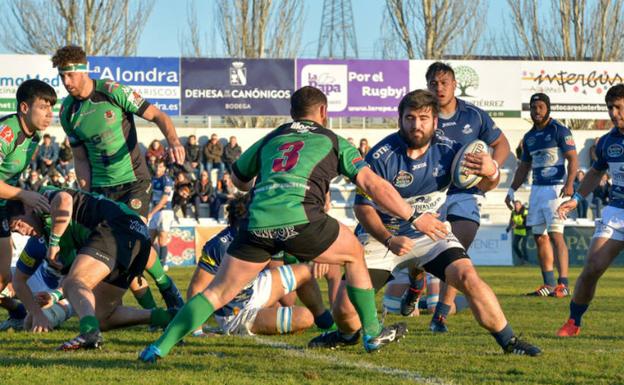 Enfrentamiento entre el VRAC Quesos Entrepinares y el Bizkaia Gernika./FERugby