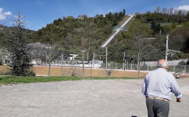 Trazado de las vías en la zona de Bernar Etxepare. / L. P.