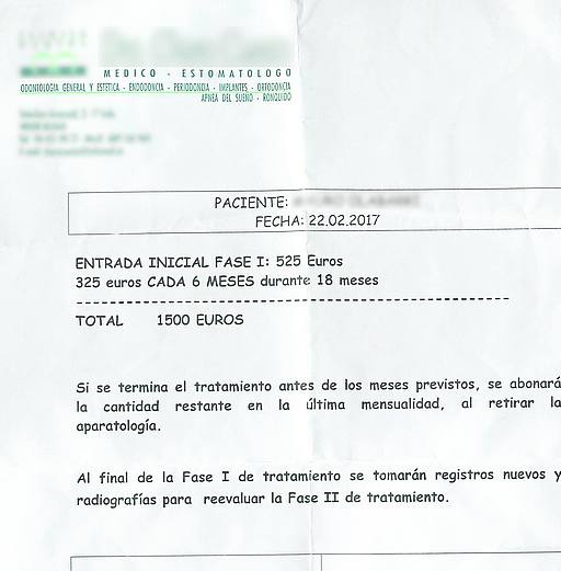 Presupuesto del dentista. Este periódico pidió a la responsable del local que cambiase el nombre de la persona que había acudido al dentista y la fecha del documento. Costó cuatro euros.