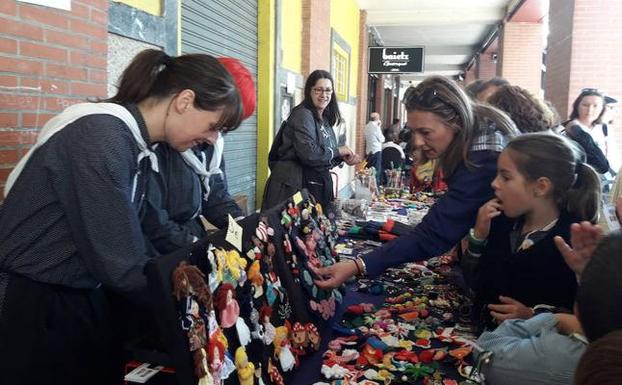 El mercado solidario de Hauspoak fue una de las actividades./L. P.