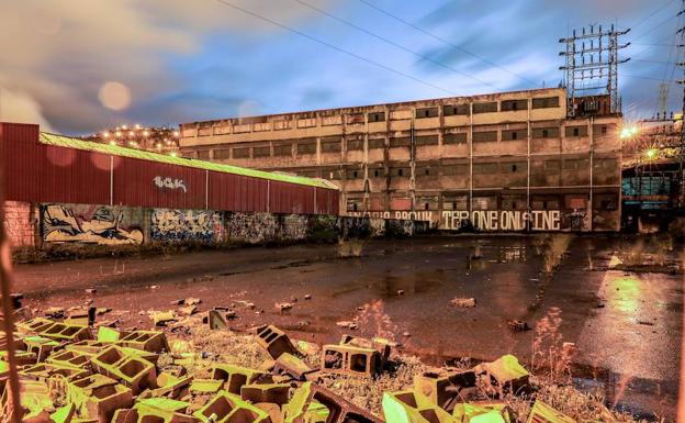 Vista general de la antigua fábrica Beta-2 de Zorrozaurre, donde se instalará el proyecto As Fabrik tras la reforma del edificio./Iñaki Andrés