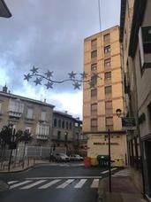l fondo, y a la derecha, se levanta el edificio de Sánchez del Río «fuera de ordenación»./R. Solano
