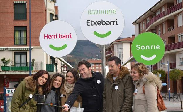 Presentación celebrada ayer de la campaña./AYTO. DE ETXEBARRI