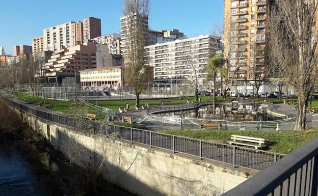 El tramo afectado va desde el parque de los patos hasta la zona inferior de Ibaigane. / L. P.