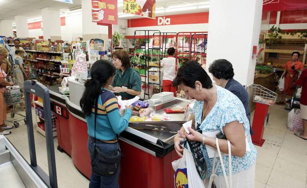 Informazioarekin zerikusirik ez duen Dia supermerkatu bat./A. Gómez