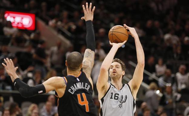 Gasol, en el partido contra los Suns./Reuters