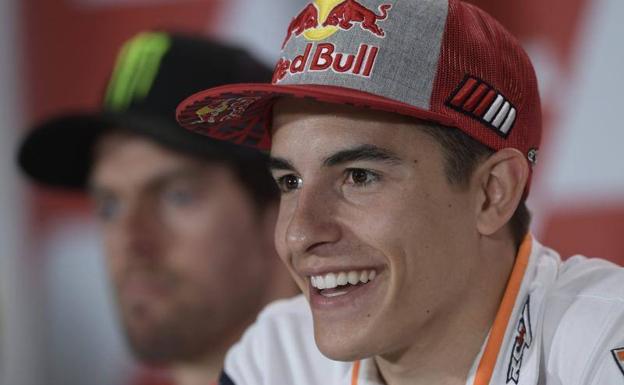 Marc Márquez, sonriente, durante una conferencia de prensa. /Afp