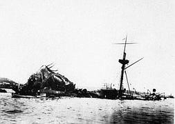 El 'USS Maine' tras la explosión. / Archivo/