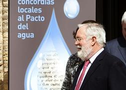 El ministro de Medio Ambiente, Miguel Arias Cañete, en un acto sobre el agua. / Efe/