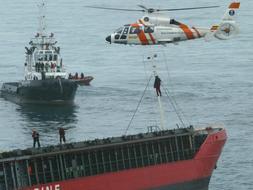 Maniobras del rescate./Mikel Fraile/