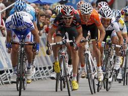 Sprint final de la etapa de hoy./ Efe/