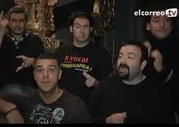 El grupo nos interpreta un tema./ Virginia Melchor / Pablo del Caño/
