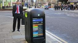 Una de las 'tecnológicas' papeleras de Londres./ Renew/