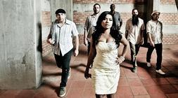 Dengue Fever actuarán este viernes en Bilbao./