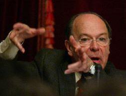 IBON ARESO (PNV) gesticula. / JORDI ALEMANY/