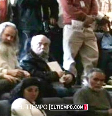 Arriba, de izquierda a derecha, Walter Wendelin y Iñaki Gil de San Vicente. Abajo, a la derecha, el guerrillero 'Raúl Reyes'. /EL TIEMPO/