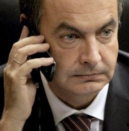 Zapatero, con gesto grave, ayer, en el Congreso de los Diputados. / EFE/