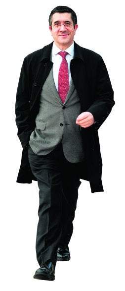 El largo viaje del hijo de 'Lalo'