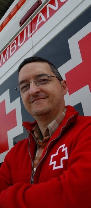 Zárate, presidente de Cruz Roja. / R. SOLANO/