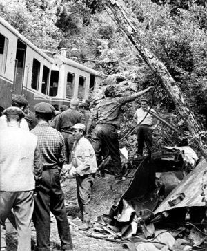 Escena del penoso rescate en aquella tarde de agosto de 1970. :: E. C./