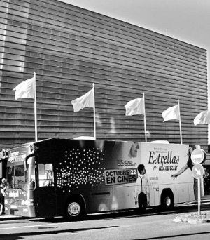 El autobús recorrerá una quincena de localidades vascas. ::
EL CORREO/