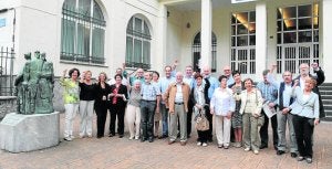 Los nuevos 'licenciados' celebraron a lo grande el fin de un curso en el que han tratado una gran diversidad de temas. ::
FÉLIX MORQUECHO/
