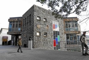 La casa de cultura de Ibaigane acoge diversos talleres. ::
M. L./