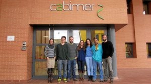 Imagen del equipo de investigadores apoyado por la asociación vitoriana Aitzina. /E. C./