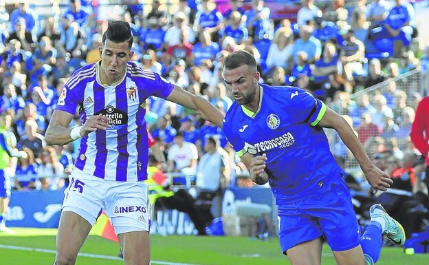 Borja Mayoral, el segundo fichaje más de la historia del Getafe tras Cucurella, en el duelo frente al Valladolid/