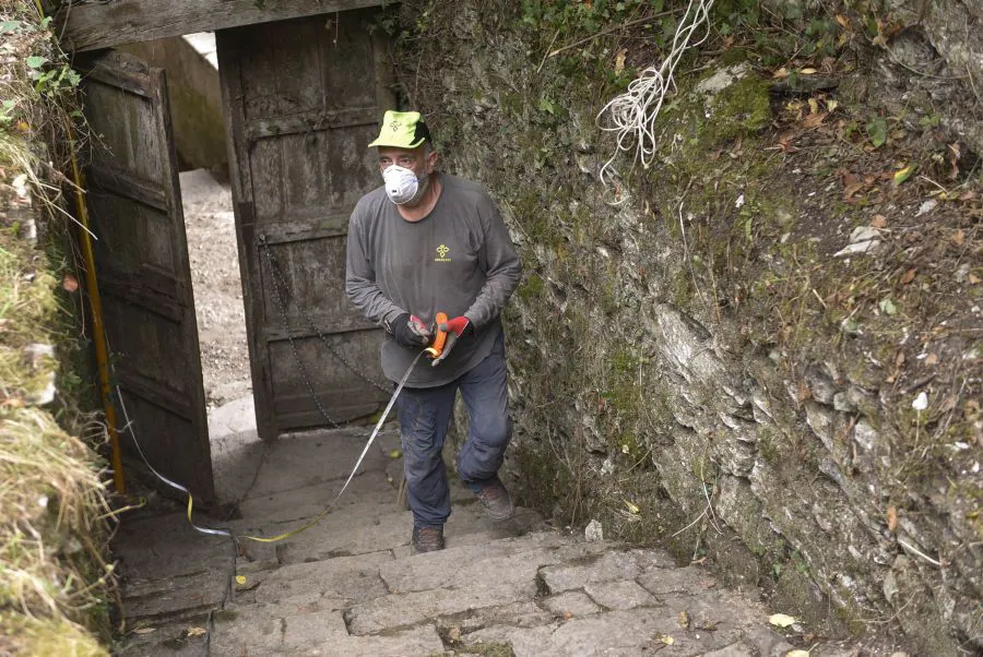 Fotos Aranzadi Localiza Los Restos Del Gigante De Altzo El Correo