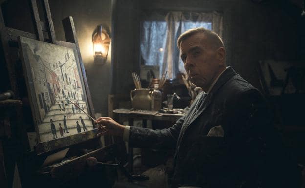 Timothy Spall da vida a otro célebre artista inglés, Laurence Stephen (L. S.) Lowry./