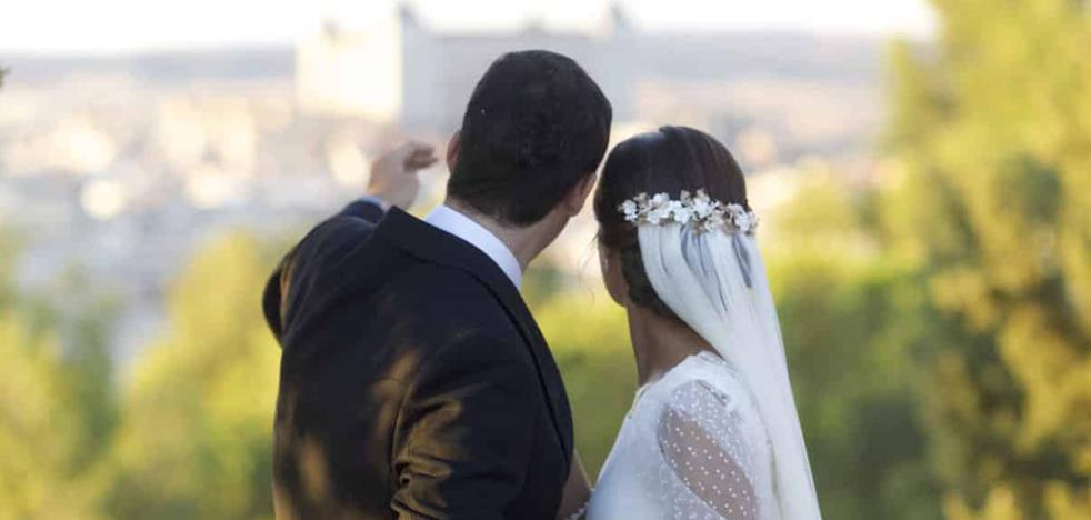 Una boda y cuatro funerales - Vimarsana News