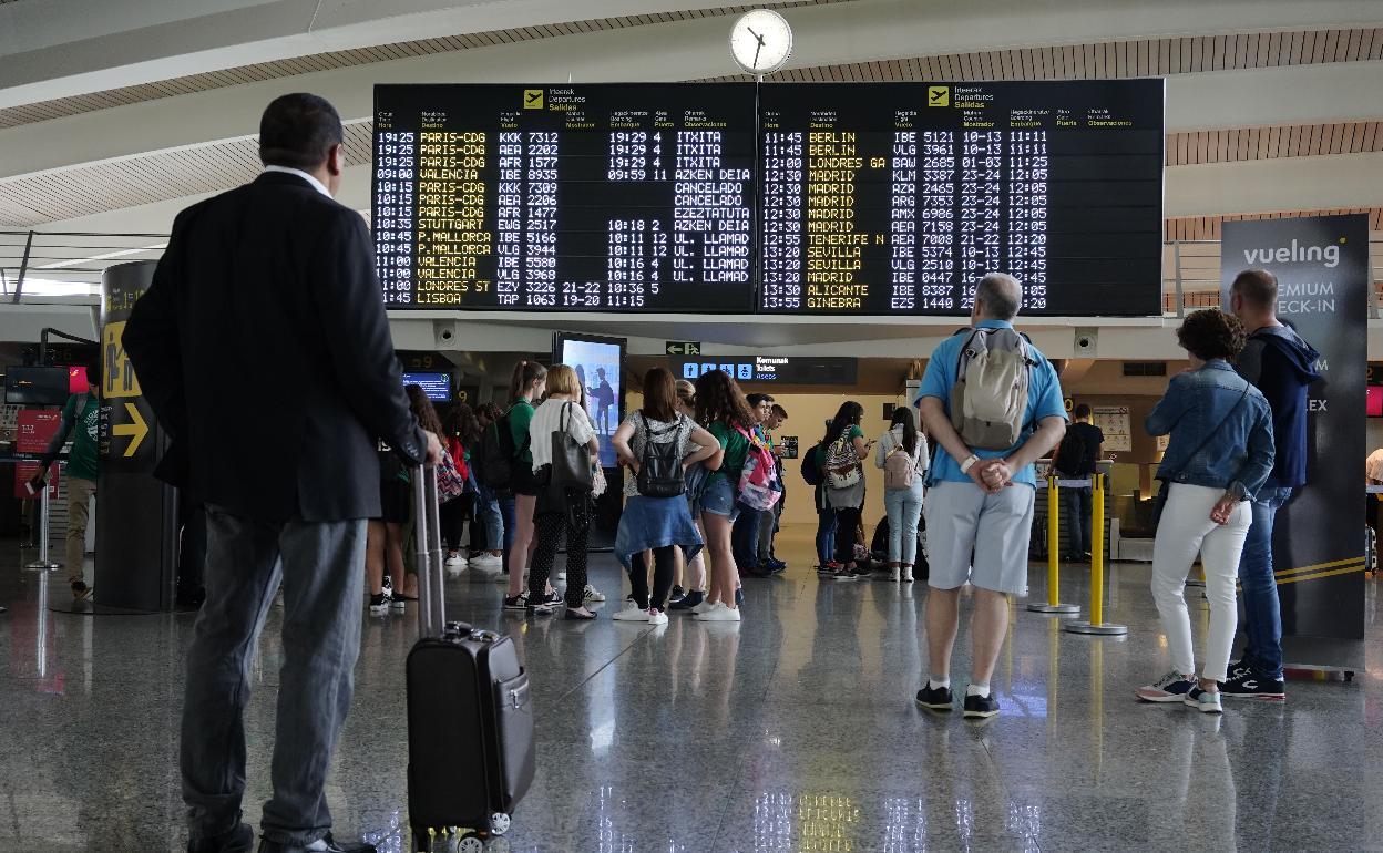 Canarias prorroga hasta el 30 de septiembre las restricciones a viajeros  nacionales | El Correo