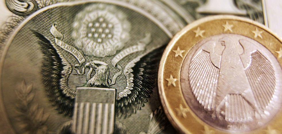 El euro cae a mínimos del año ante un dólar disparado por la recuperación económica - Vimarsana News