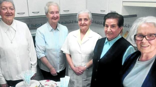 Inés Muñoz, Regina Elordui, Faustina Fernández, María Guilarte y Eloisa Ruiz. /E. c.