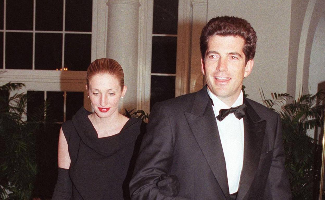 John%20F.%20Kennedy%20Jr-kB0F-U1501034690223X0C-1248x770@RC.jpg